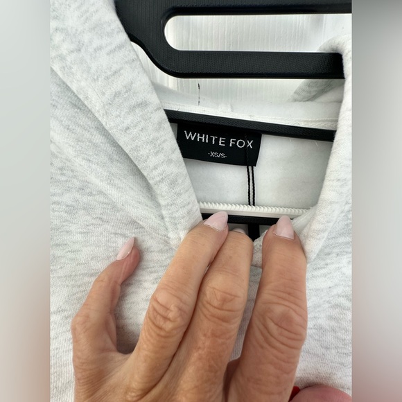 White Fox With Love in the Moment Oversized Hoodie Grey Merle- S/M- NWT - Picture 4 of 5